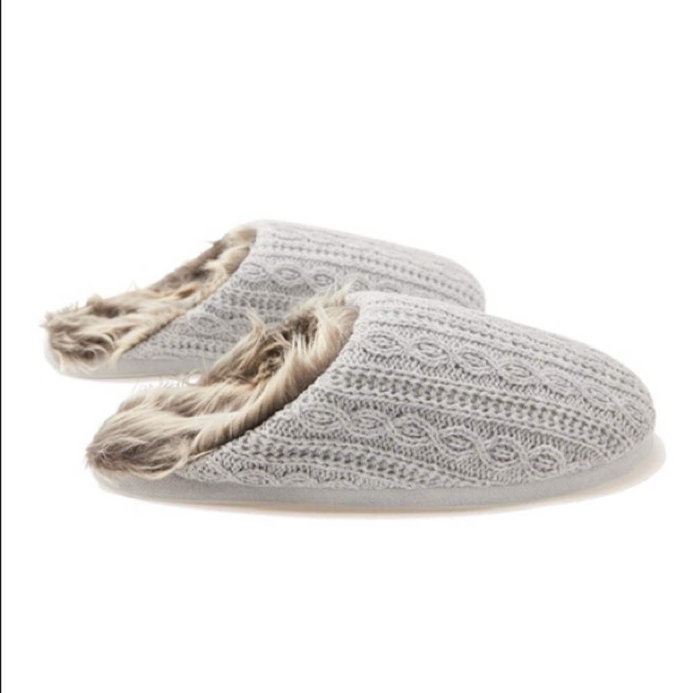 Gray L Slippers NWT